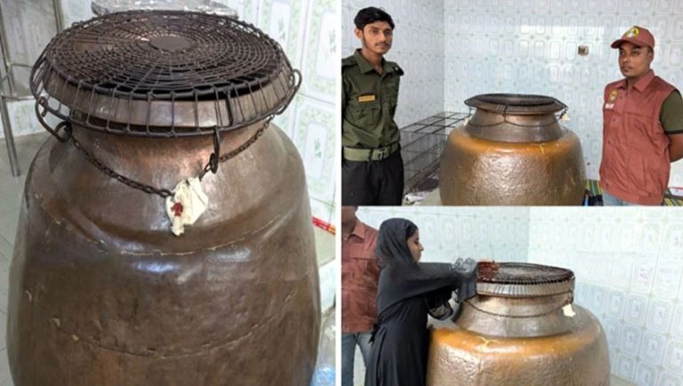 শাহজালাল (রহ.) মাজারের ৩ ডেগে সিলগালা, প্রশাসনের নতুন দানবাক্স স্থাপন